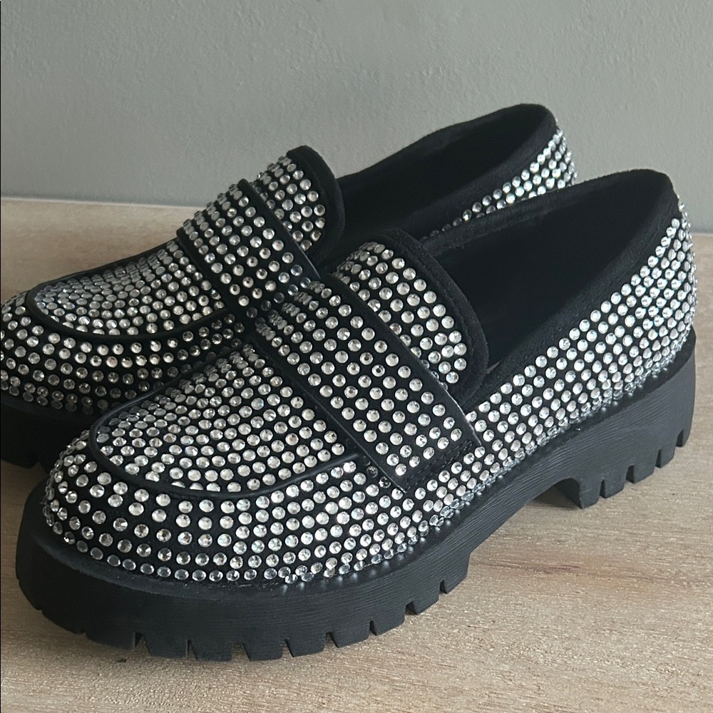 Steve Madden Y2K style retro Black silver sequin loafer women’s size 6